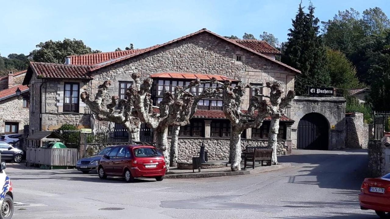 Meson El Pucheru Hotel Barcenaciones Exterior foto