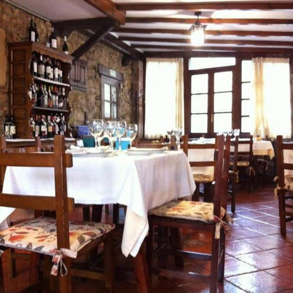 Meson El Pucheru Hotel Barcenaciones Exterior foto